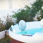 Amalfi Pool - Puglia Mia